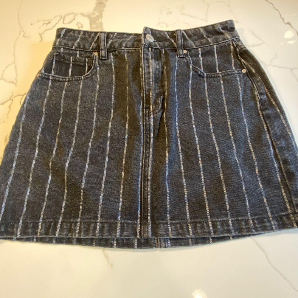 PacSun black w/white pinstripe denim mini skirt size 26
